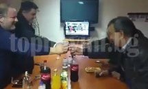 БСП-Бургас отпразнува с радостни възторзи победата на генерал Радев (видео)