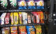 Разбиха и обраха вендинг автомат в Добрич