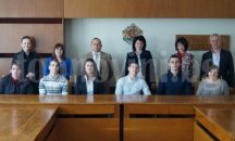 6 ученици станаха мениджъри за един ден в Община Търговище