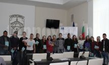 16 младежи постъпиха на работа в Община Лясковец