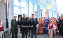 Навръх Никулден откриха реновираната фасада на Военноморския клуб