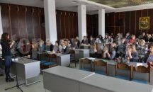 Обучават представители на Обществените съвети в помощ на детските градини и училищата