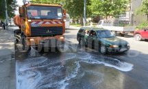 Общинари от БСП питат Фандъкова за миенето на улиците в града