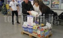 Кампания „Купи и дари“ в помощ на бедни семейства организират в Бургас