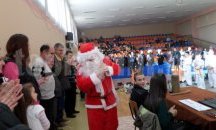 Коледен турнир събира най-малките джудисти, в залата влиза Дядо Коледа