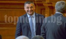 Добрев: Оставка на цялото правителство е единственият изход