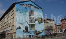 Аварийни екипи отстраняват повредата при евакуираното столично училище