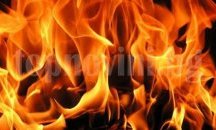 Пожар изпепели покрива на необитаем имот в Ясеновец