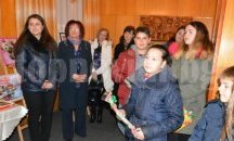 Диамантени гоблени правят деца в Симитли