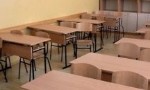 Провериха училище в Бургас заради липса на достатъчно естествена светлина