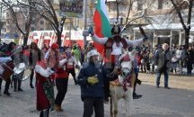 Отличиха мечки, старци и Лили Иванова на фестивал в Благоевград