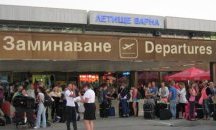 Отменен полет блокира десетки пътници на Летище Варна