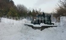 Изпратиха военнослужещи от Сливен да разчистват преспи в Медвен