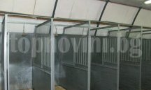 Покриват още две халета на кучкарника в Каменар