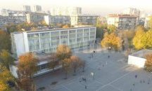 Няма порно в голите снимки на столичния директор