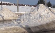 Мъж издирва детето си с билборд