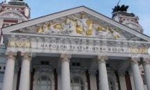 Над 6 800 лева са събрани от постановката „Хъшове” за читалището в Хитрино