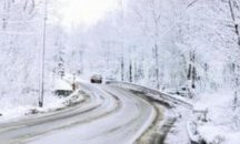 Два автомобила закъсаха на пътя Нови пазар-Плиска