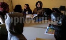Националисти щурмуваха гръцко училище, обучаващо деца на бежанци
