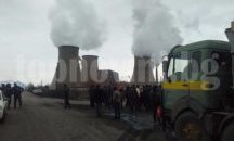 Миньори вдигнаха блокада пред "Бобов дол", искат си заплатите