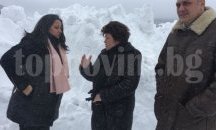 Шест машини разчистват пътя до селата Голица и Булаир