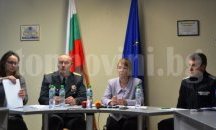 Още кръгови, еднопосочни улици и знаци за предимство поискаха в Казанлък