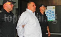Дават на съд сводник и закриляли го полицаи