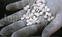Полицаи заловиха шофьор, седнал зад волана след троен коктейл наркотици