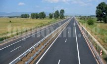 До 10.00 часа днес е ограничено движението на товарни автомобили над 12 т по АМ „Хемус“ и в посока Варна поради снегопочистване