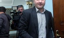 Огнян Герджиков представя „Аз не бях политик“ в Поморие