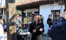 Кметът на Каварна Нина Ставрева поздрави лозарите за Трифон Зарезан