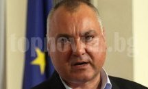 Валентин Николов обяви, че напуска политиката