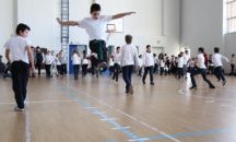 Ученици почетоха Апостола със състезание по лъвски сок