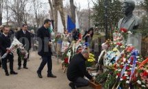 Бургазлии сведоха глави пред Васил Левски