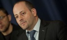 Радан Кънев: С включването на актьори и певци в листи политиката става бизнес