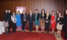 Държавата и бизнесът трябва да работят заедно за задържане на младите хора в България