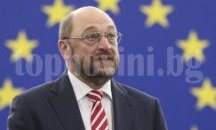 Мартин Шулц се готви да нанесе удар на Ангела Меркел