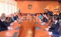 Студенти поискаха от кмета на Варна преференции за градския транспорт