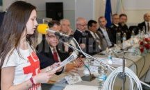 БЧК ще обучава учители и детегледачки на долекарска помощ