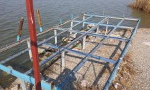 Вандали изпотрошиха рибарските кейове по брега на езерото Вая