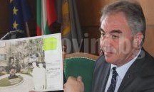 Барелефът на Кирил и Методий в Плевен ще бъде преместен от сградата на съда