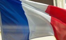 Франция отрича да е нанасяла удар по военната база в Сирия