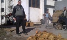 Тютюнопризводители от Гоцеделчевско излязоха на протест край село Господинци