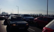 На входовете на София се образуваха километрични опашки
