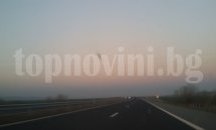 ТИР се преобърна на магистралата край Сливен