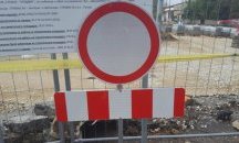 Прокуратурата разследва виновниците за блокирана улица в Асеновград