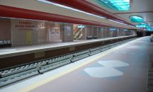 Метрото и част от наземния транспорт в София ще работят в новогодишната нощ