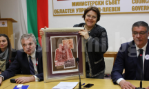 Татяна Дончева: Крайно време е България да даде път на отличниците