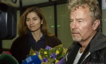 Актьорът Джон Савидж ще даде пресконференция