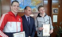 Отличиха двама младежи, осуетили грабеж в Бургас